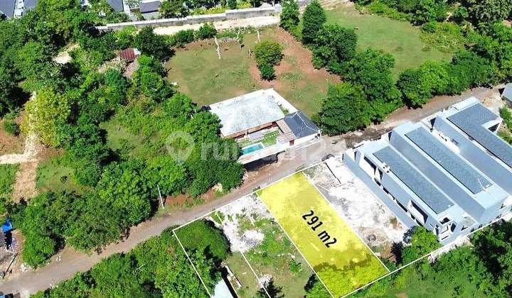 Lahan Kecil Di Kawasan Pantai Balangan, Jimbaran - Bali