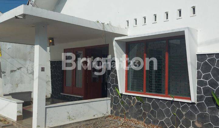 PUNGGAWAN RUMAH  EX CAFE UNTUK USAHA ATAU KANTOR 1