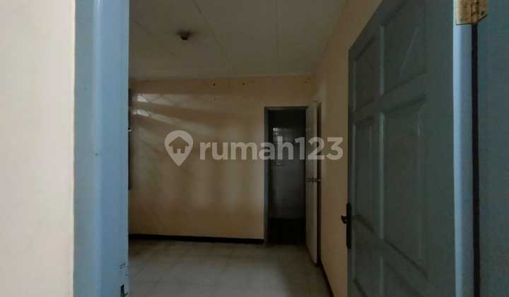 Rumah 1 1/2 Lantai di Griya Loka, Bsd 4+1 Kt 2