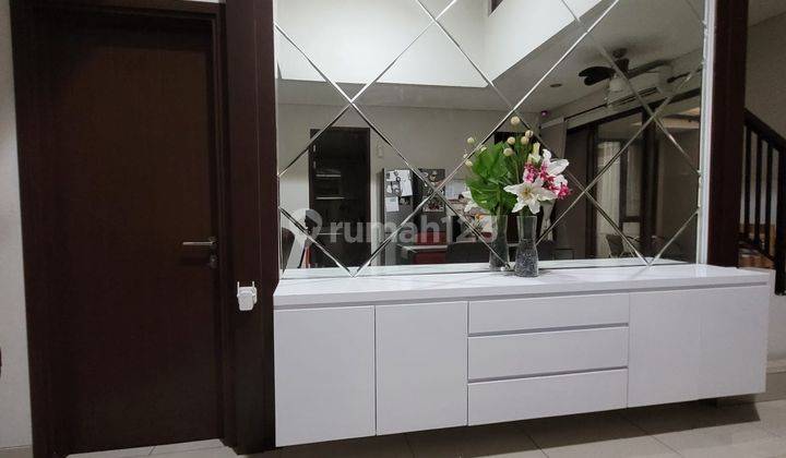 Rumah Mewah 2 Lantai Furnished Cluster di Eminent, Bsd 2