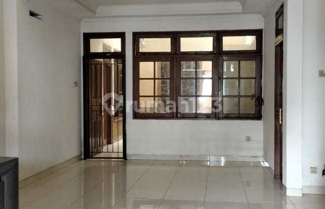 Rumah Tinggal di Nusa Loka, Bsd - 5 K. Tidur 2