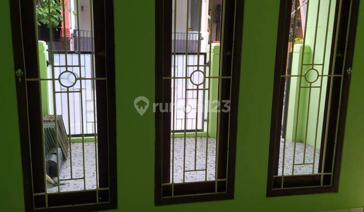 Rumah Kontrakan BSD Griya Loka, Tangerang 2