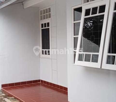 Rumah Unfurnished SHM BSD Nusaloka, Tangerang