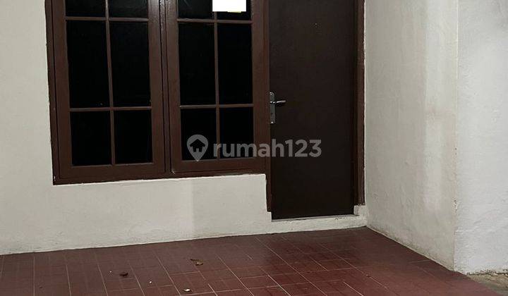 Rumah Kontrakan di Griya Loka, Bsd, Tangsel, Tangerang 1