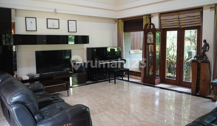 JUAL CEPAT Rumah 2 lantai di VERMONT PARKLAND, BSD, Tangerang Selatan 2