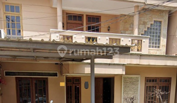House, 2 Storeys Semi Furnished in Griya Loka, BSD
