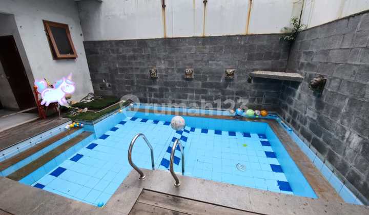 Rumah Bagus Semi Furnished BSD Green Cove, Tangerang - private pool Rumah Bagus Semi Furnished BSD Green Cove, Tangerang - private pool