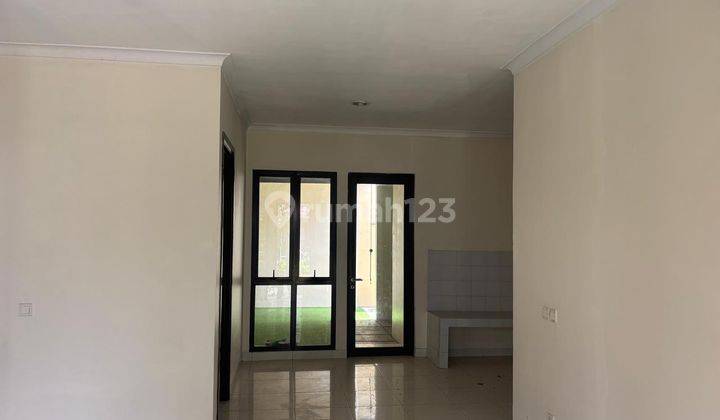 Rumah Kontrakan BSD The Icon, Tangerang 3+1 kt , 2 lantai 2