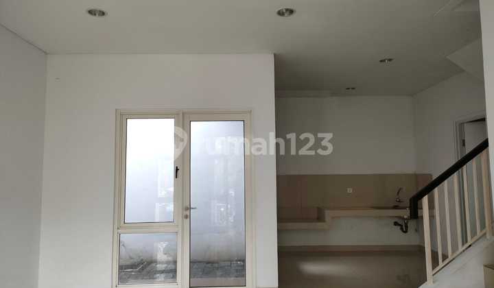 Rumah Tinggal 2 Lantai di The Savia, Bsd - 3 Kt 2 Km 2