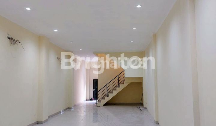 RUKO SIAP HUNI 3,5 LANTAI DI RAWAMANGUN JAKARTA TIMUR