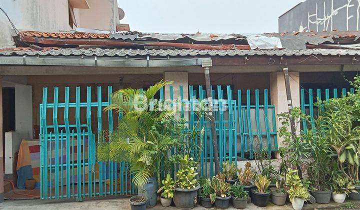 RUMAH TUA DALAM PERUMAHAN DI PULOASEM JAKARTA TIMUR 1