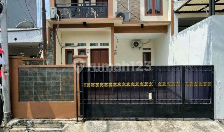 Two-Story House Ready to Occupy in Kayu Putih, East Jakarta, Great