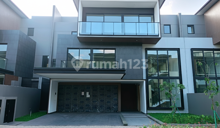 Disewakan Rumah Premium 3 Lantai di Navapark Bsd City