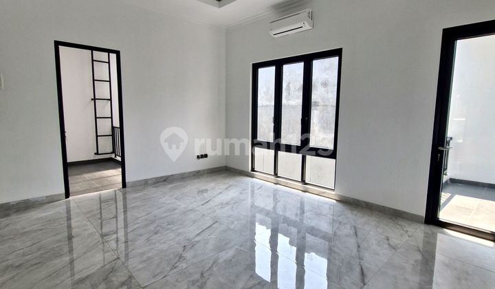 For Sale Corner House with Luxurious Swimming Pool in Avani BSD 2