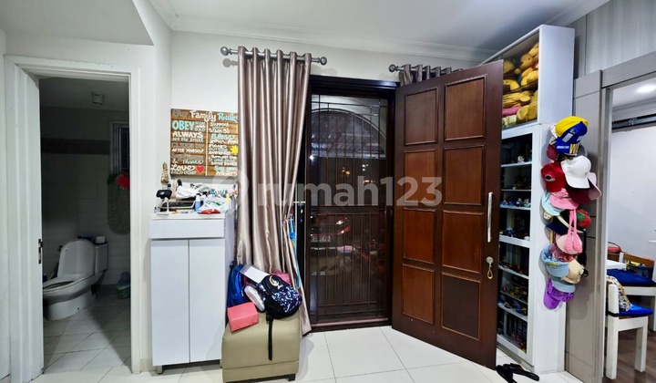 Dijual Rumah Hadap Taman Sudah Renovasi di Vivacia Eminent Bsd 2