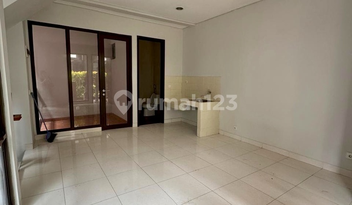 For Sale Quick Cheap Price Three-Story House in Greenwich BSD City 2