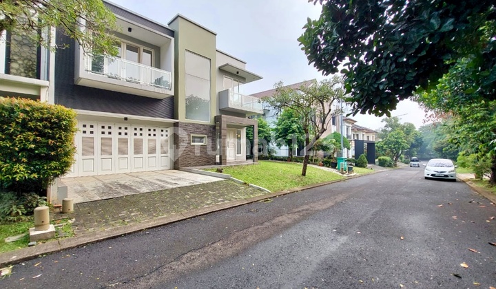 Dijual Rumah Bangunan Mandiri Hadap Taman Di Delatinos Bsd 2