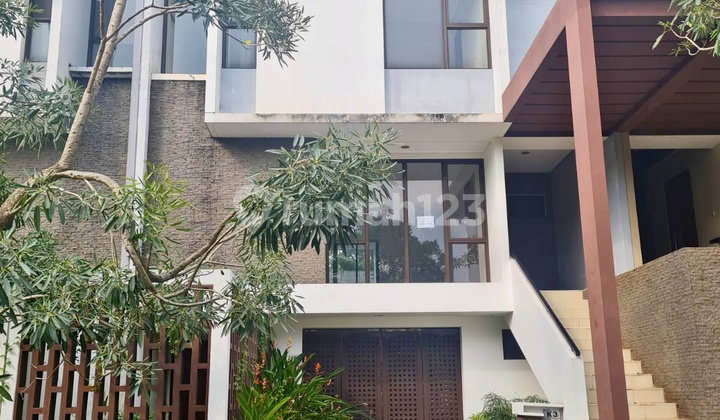 Quick Sale 3-Story Split Level House In Placidon Foresta Cluster Quick Sale 3-Story Split Level House In Placidon Foresta Cluster