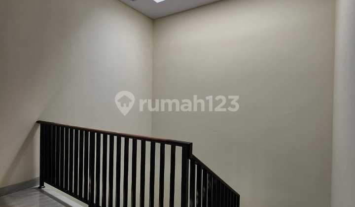 BSD Eminent Illustria Beautiful Corner House Bsd City 2