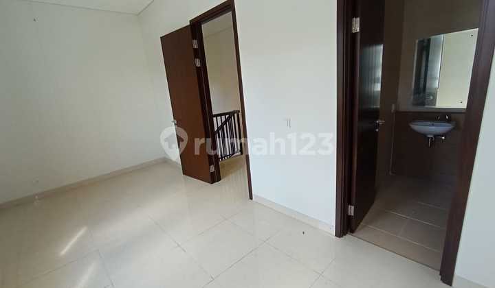 Regentown House for rent, BSD City 2