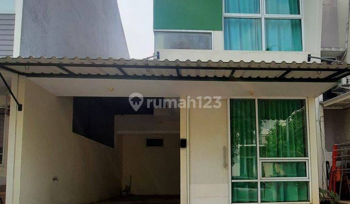 Disewakan semi furnished cluster oleaster  1