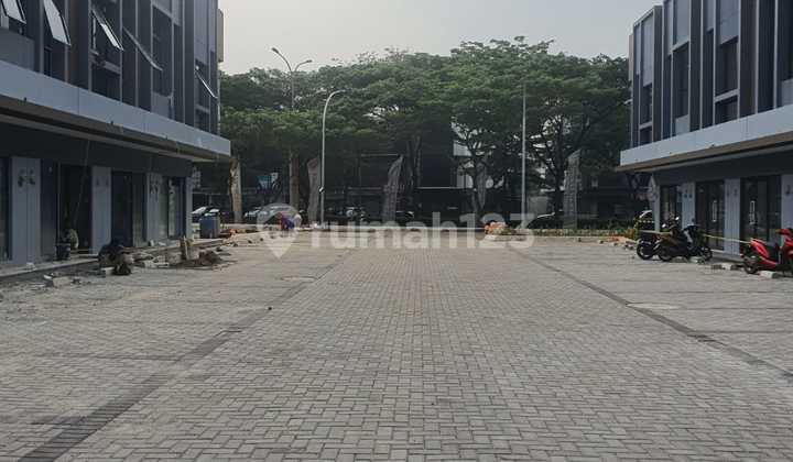 For Sale 2-Story Shophouse at Avenix 92 BSD For Sale 2-Story Shophouse at Avenix 92 BSD