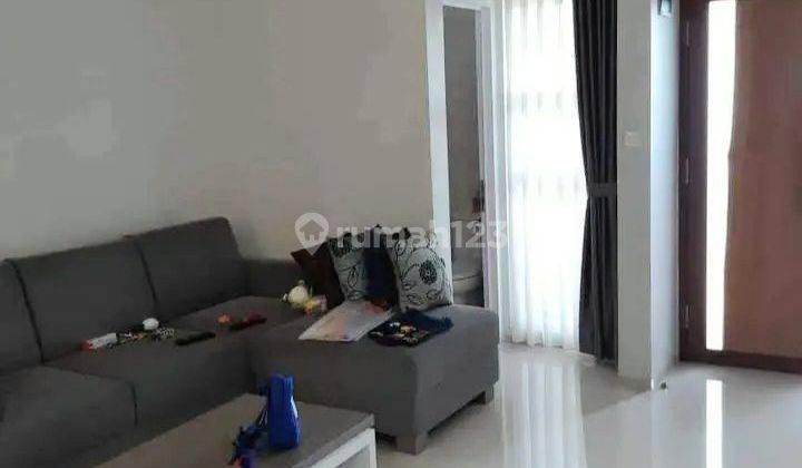 Rumah cantik full furnish di Cihanjuang SHM kondisi Bagus 2
