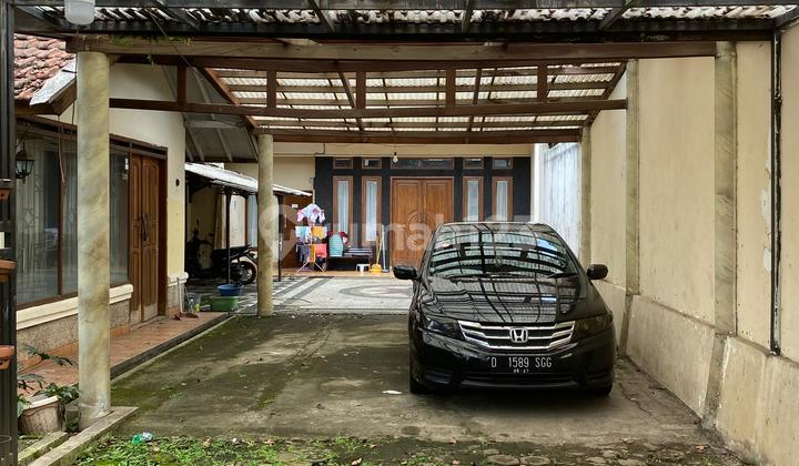 Jual Rumah Hitung Tanah Posisi Dijalan Utama dan Strategis