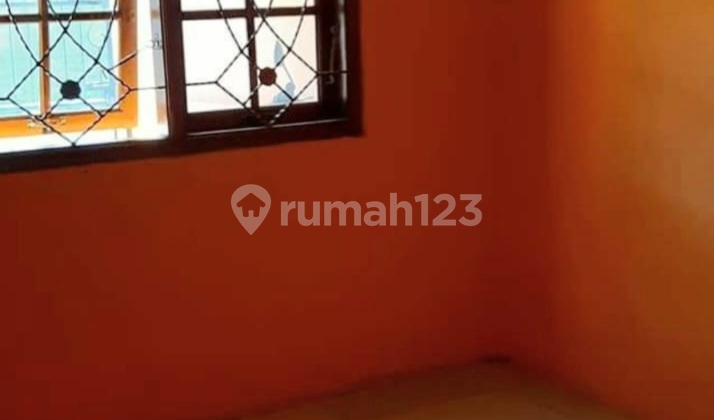 A Good and Comfortable House for Living in the Citeureup Area.