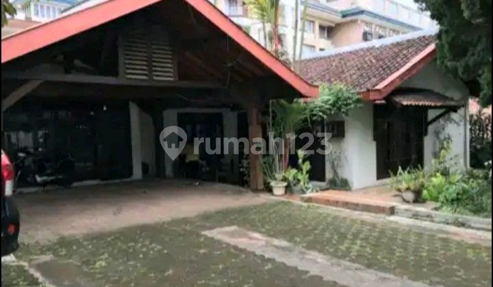 Cozy Home Yang Luas Dan Asri Di Kawasan Dago Bandung Utara