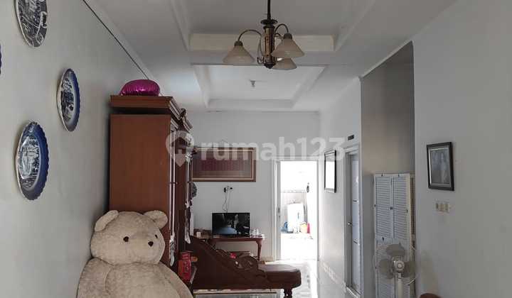 Nice and Comfortable House for Living in Permana Area, North Cimahi