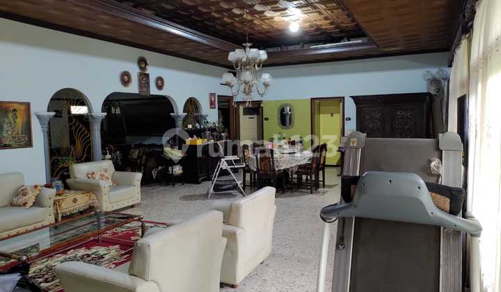 Classic House in the Center of Bandung City 2