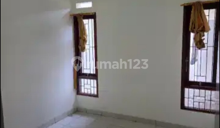 Comfortable Home in the Strategic Heart of Cimahi City 2