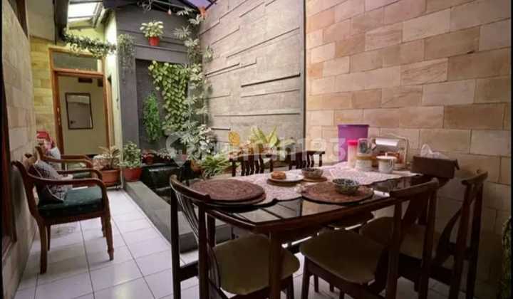 Beautiful and Lush House in a Strategic Location