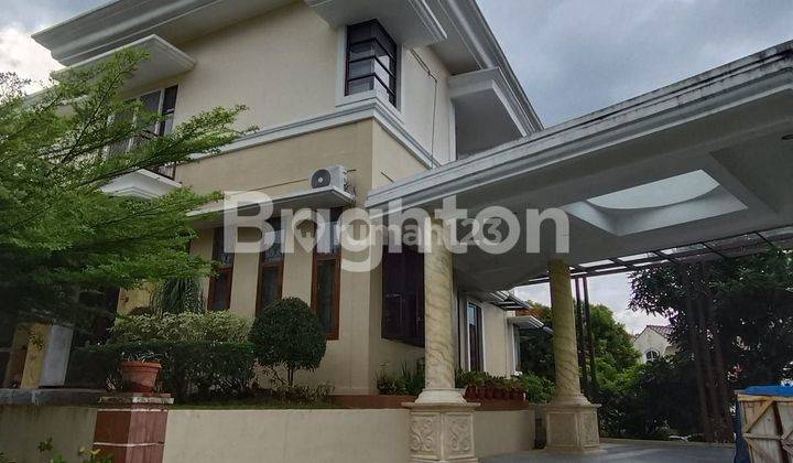 Rumah mewah  di perumahan Bukit Mediterania 1