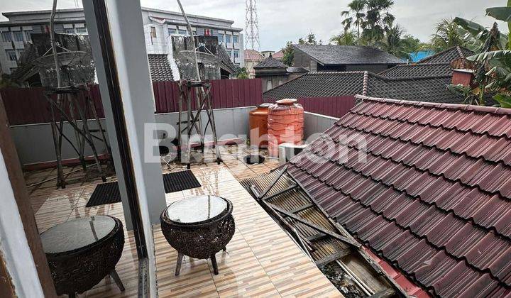 Rumah cantik dijual di jalan Biola kawasan prevab 2