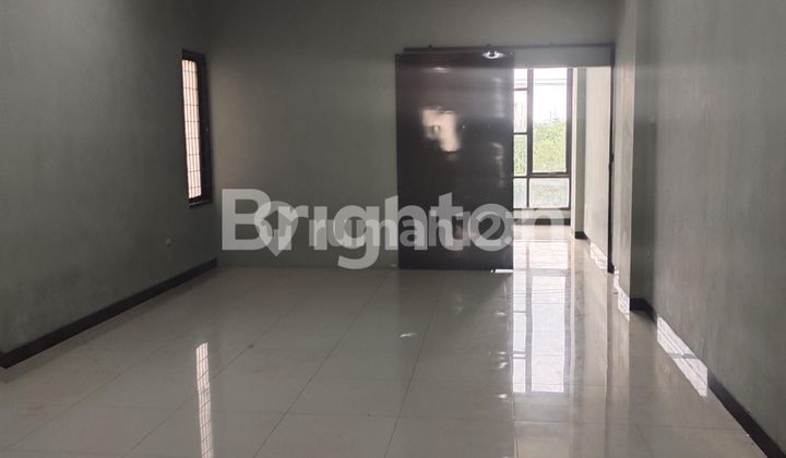 2 1/2 story shop house for rent on Ahmad Yani Street.