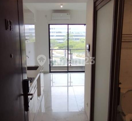 ruang tamu apartemen sky house siap huni