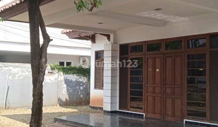 Rumah Asri Di Cipete Halaman Luas Dan Harga Murah 1