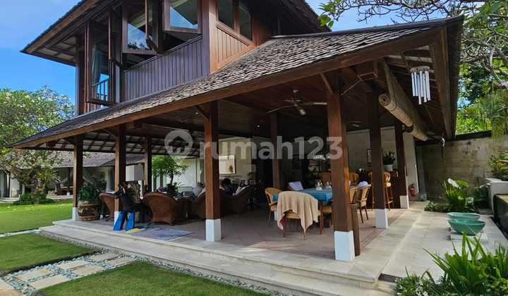Di Jual Villa Mewah Sanur