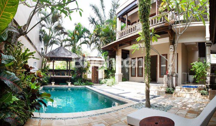 LUXURY VILLAS AND SPA  NEAR JIMBARAN BEACH 1