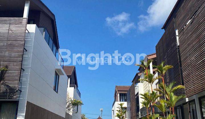 HOUSE  3 STOREY STRATEGIC NEAR TO AIRPORT 2