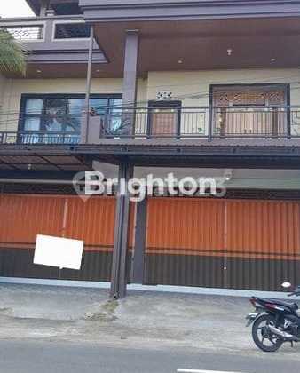 Modern 3-Storey Shop House, 4 Bedrooms, 5 Minutes to the Beach - Wanasari Tabanan