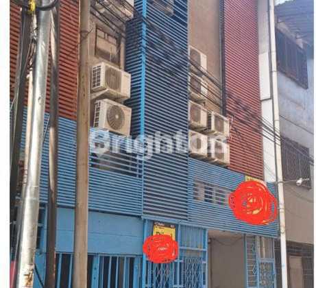 Dijual Rumah Kost Selalu Terisi Full di Krekot Pasar Baru Jakarta 2