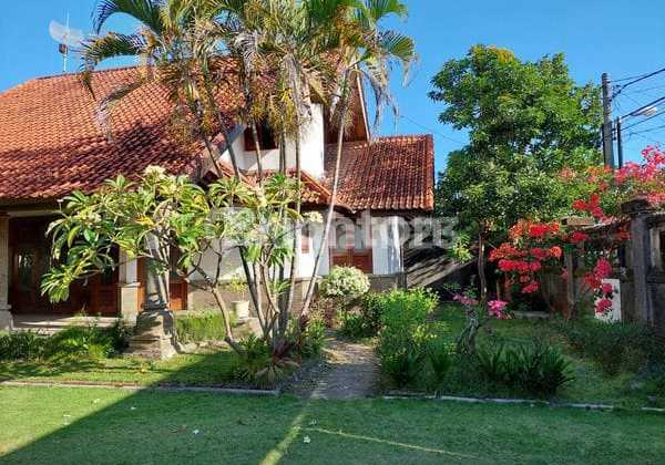 Rumah Mewah 880M2 Denpasar Dijual 2
