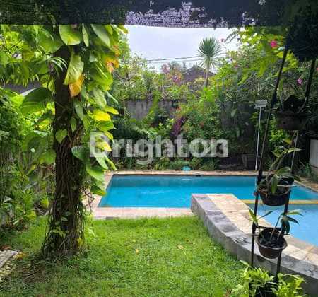 House For Sale 5+2Br Premium Strategic At Kerobokan