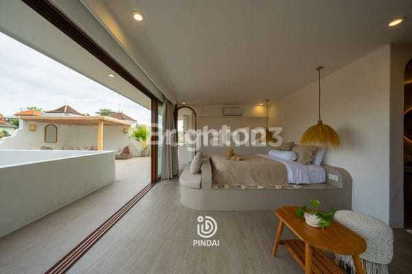 Luxury Villa 3BR in Canggu - 5 Minutes to Batu Bolong Beach Luxury Villa 3BR in Canggu - 5 Minutes to Batu Bolong Beach