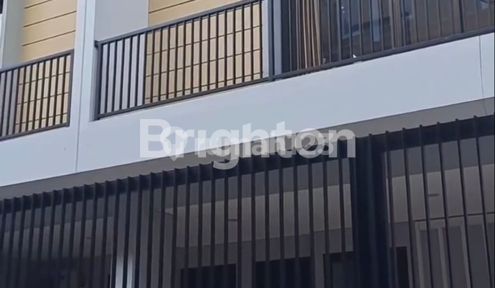 Rumah Baru 2 Lantai Scandinavian 5X15 Siap Huni di Kalijudan Mulyorejo Harga 1,25 M Nego - Dekat Ploso, Karangasem, Lebak, Dharmahusada, Manyar, Kertajaya 2