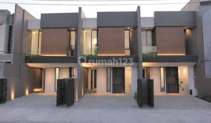 Rumah 2 Lantai Baru Unfurnished SHM di Kutisari, Surabaya, Dekat Universitas Kristen Petra/pcu & Ubaya, Surabaya 1