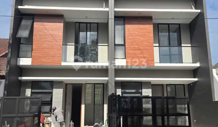 DIJUAL RUMAH BARU 2 LANTAI MINIMALIS MODERN 4 KAMAR LUAS TANAH 115 DI BARUK, RUNGKUT, SURABAYA TIMUR DEKAT SUPERINDO, EXCELSO, IPH, STARBUCK, STIKOM - HARGA 2,3M NEGO